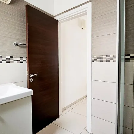 Phaedrus Living Ledras Residences 104 Appartement *